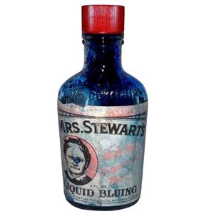 Vintage Mrs Stewarts Liquid Bluing Bottle 4 FL OZ Red Cap Minneapolis MN